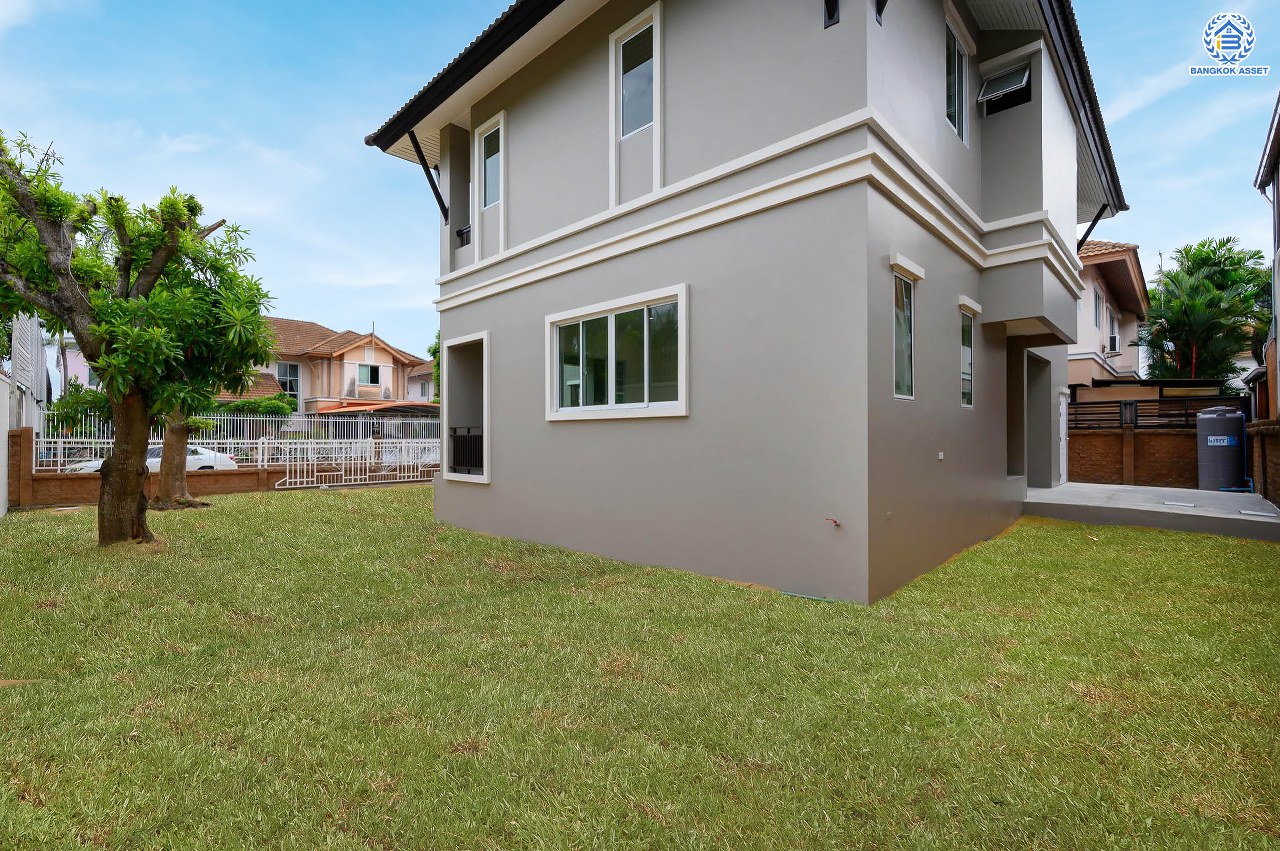 บ้านมือสองตกแต่งใหม่ โครงการ ปริญญดา ปิ่นเกล้า-พุทธมณฑลสาย 2 หลังมุม เนื้อที่ 104.5 ตร.ว.พื้นที่ใช้สอย 197.8 ตร.ม. ฟังก์ชัน 3 ห้องนอน 5 ห้องน้ำ 1 ห้องแม่บ้าน จอดรถได้ 2 คัน บนทำเลเดินทางสะดวก เชื่อมต่อ ถ.พุทธมณฑลสาย 2 ใกล้ทางคู่ขนานลอยฟ้าบรมราชชนนี, เซ็นทรัลปิ่นเกล้า และ ม.มหิดล